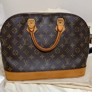 Authentic Louis Vuitton Alma MM